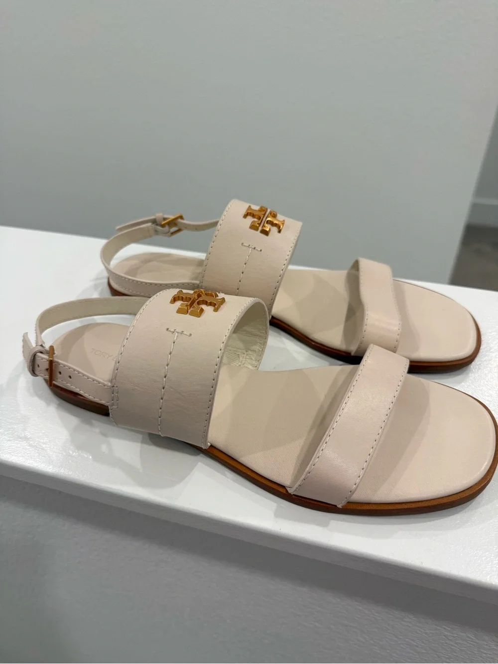 Tory Burch tory burch